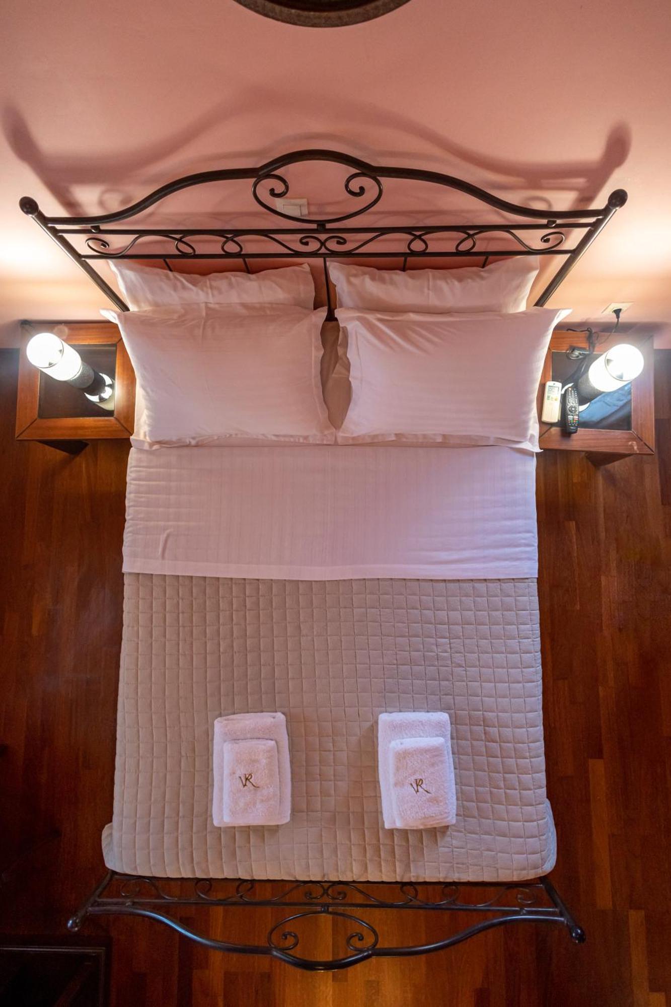 Reale - Art Luxury Villa Митикас Экстерьер фото