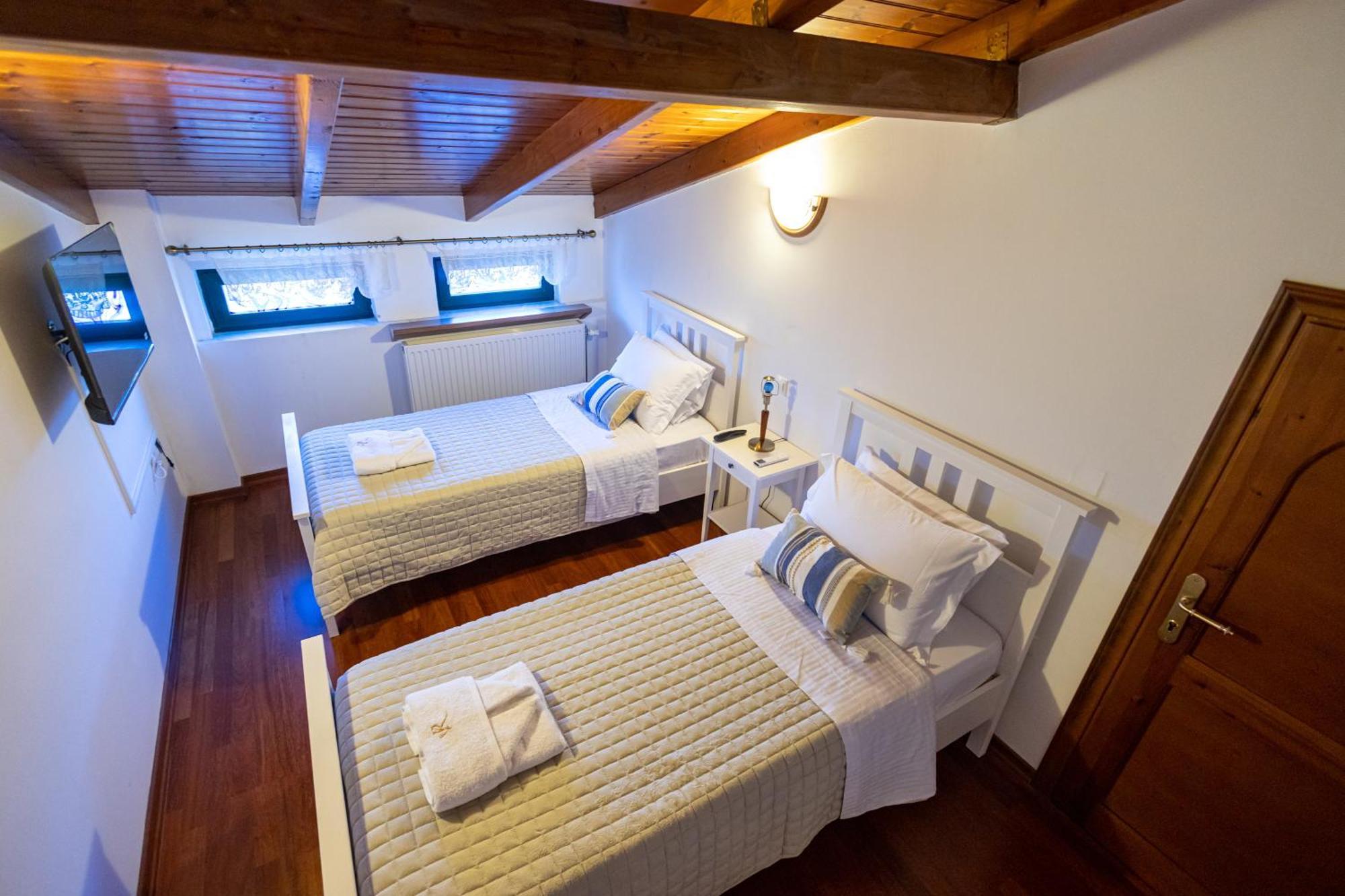 Reale - Art Luxury Villa Митикас Экстерьер фото