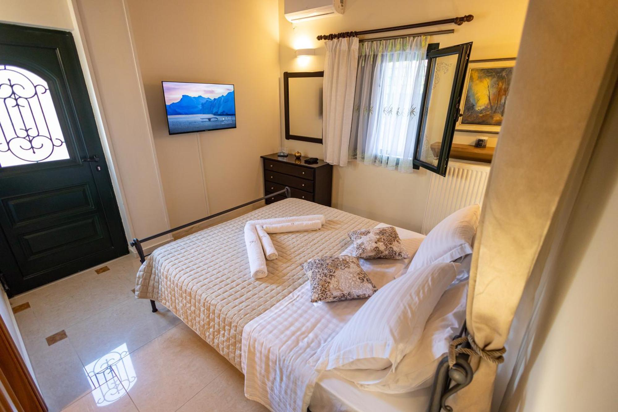 Reale - Art Luxury Villa Митикас Экстерьер фото